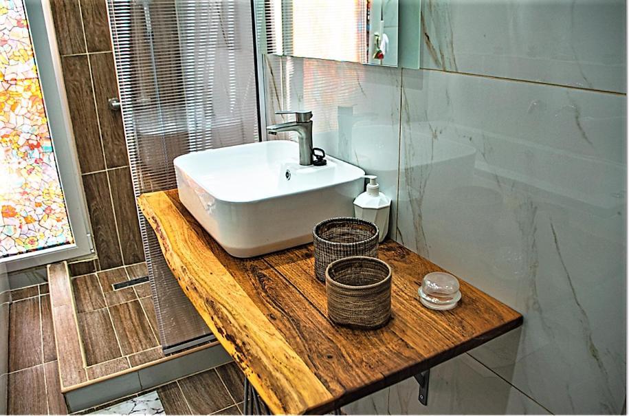 Kassandrou Suite Hot Tub-Jakuzzi - 2 Bedrooms - Big Balcony - Center Thessaloníki Eksteriør billede