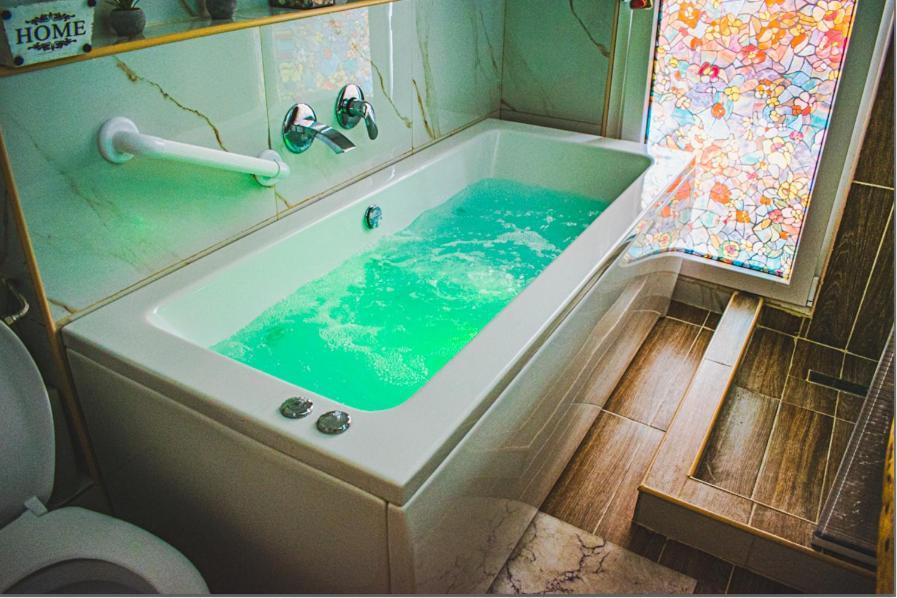 Kassandrou Suite Hot Tub-Jakuzzi - 2 Bedrooms - Big Balcony - Center Thessaloníki Eksteriør billede